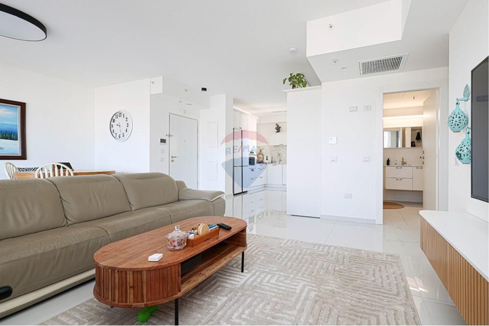 Apartment for Sale in Netanya - Image 4