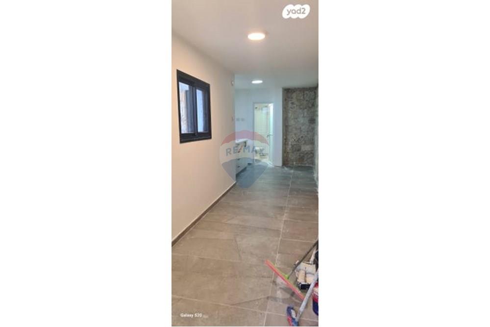 Apartment for Sale in Haifa - Image 3