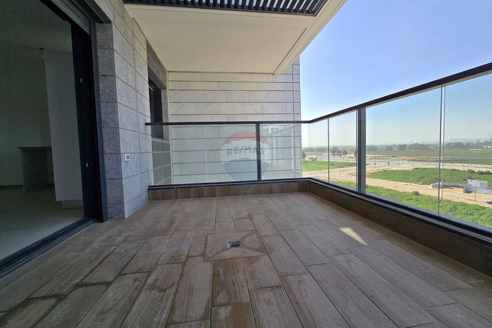 Apartment for Sale in Or Yehuda - Image 7