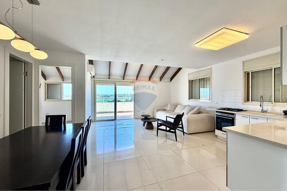 Apartment for Sale in Netanya - Image 1