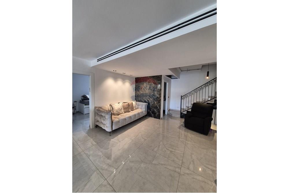 Apartment for Sale in חריש - Image 6