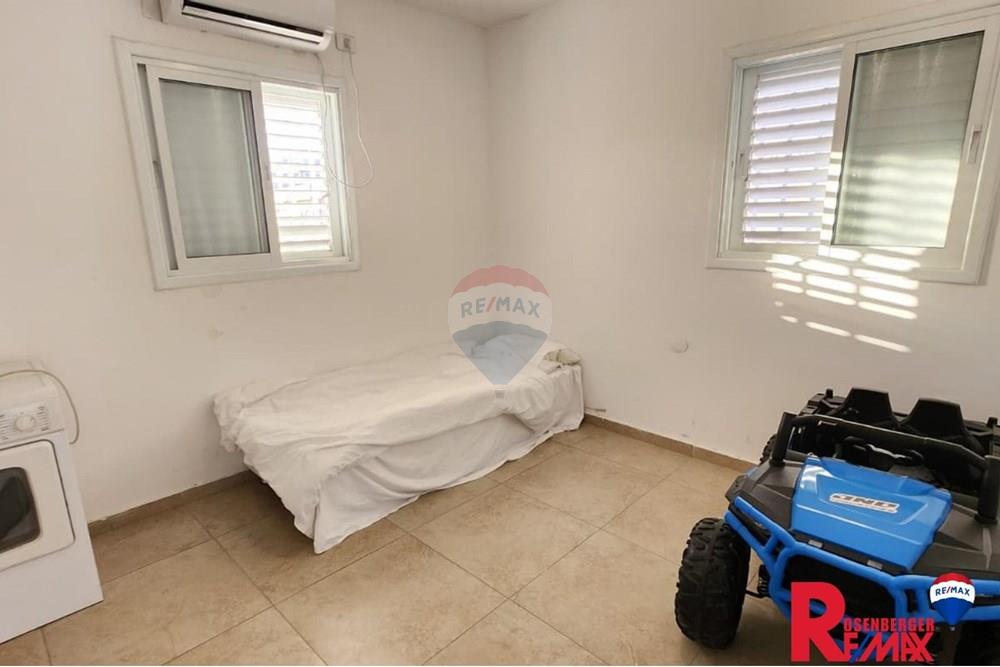 Apartment for Sale in Holon - Image 7