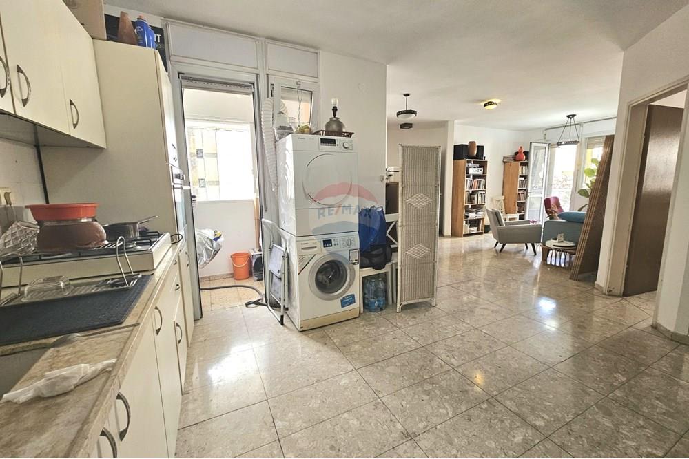 Apartment for Sale in Ramat Gan - Image 6