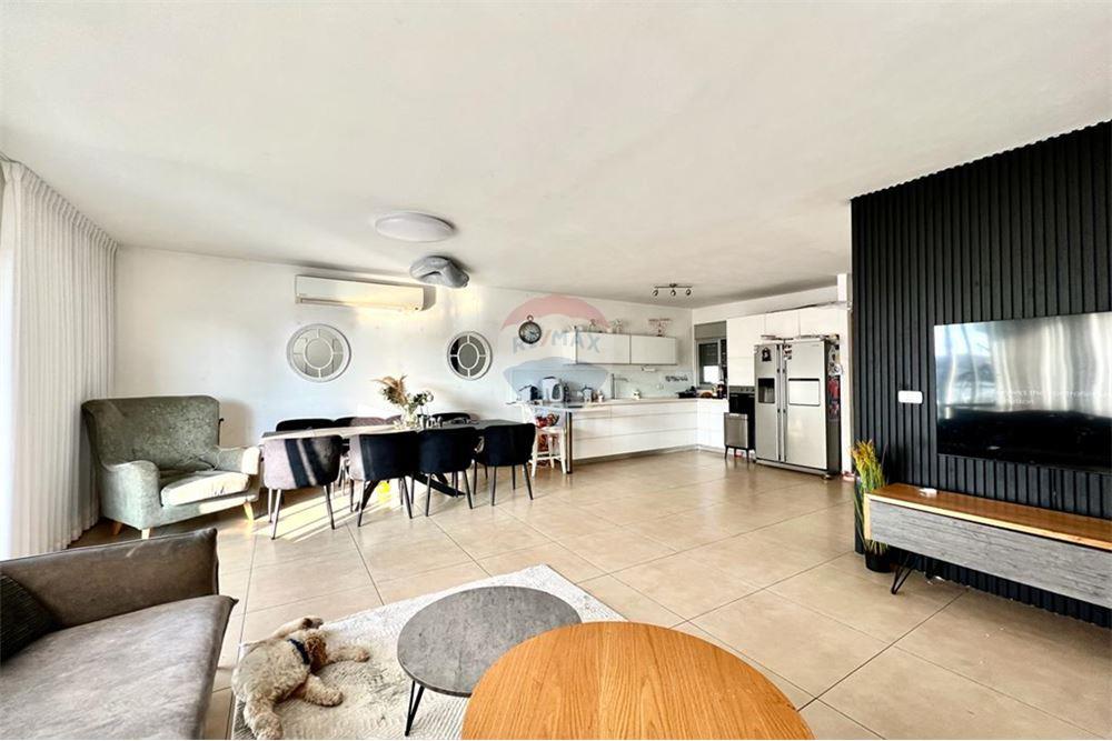 Apartment for Sale in Netanya - Image 4