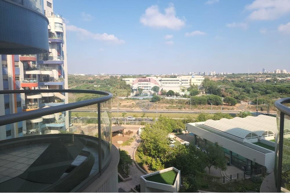 Apartment for Sale in Tel Aviv - Image 6