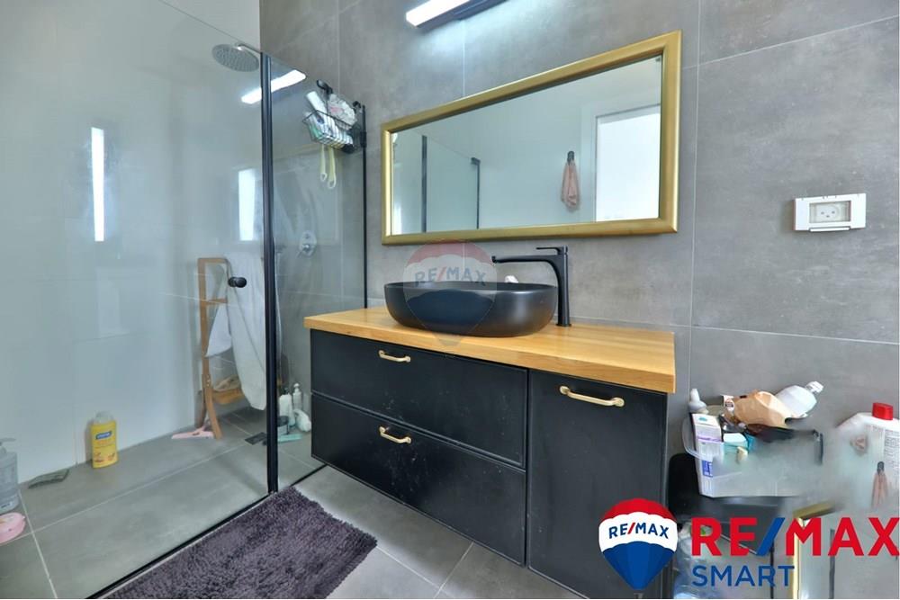 Apartment for Sale in קרית אתא - Image 5