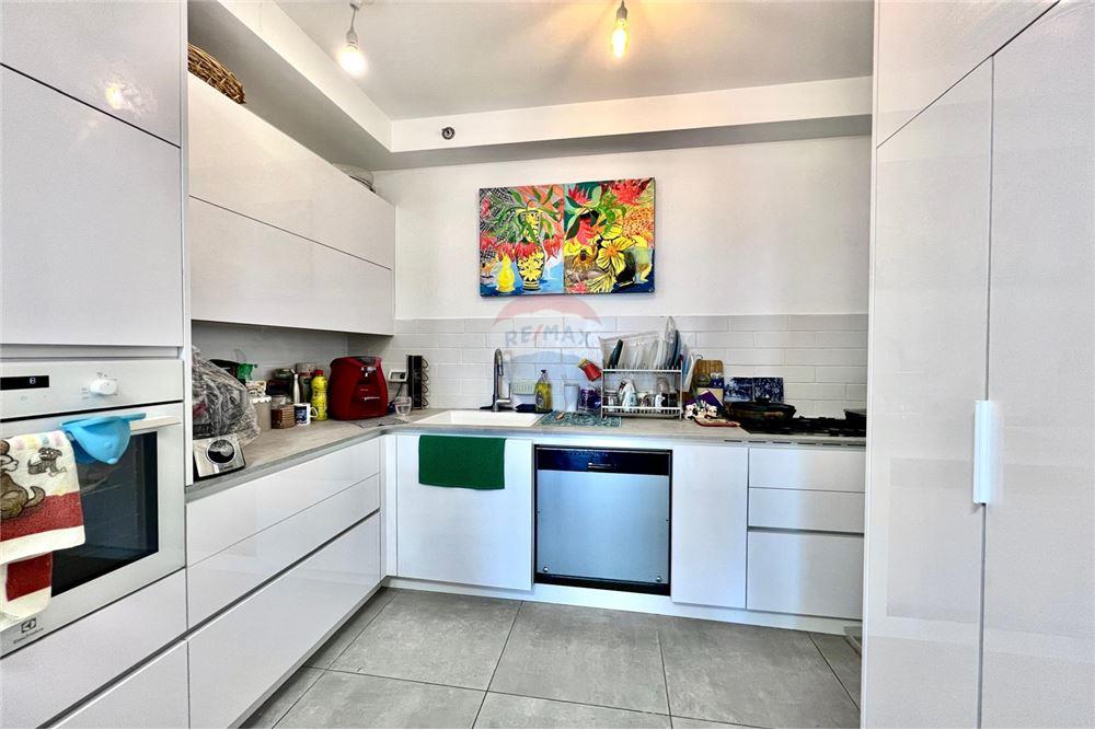 Apartment for Sale in Netanya - Image 6
