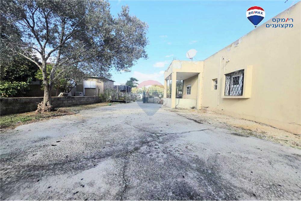 House for Sale in Hadera - Image 4