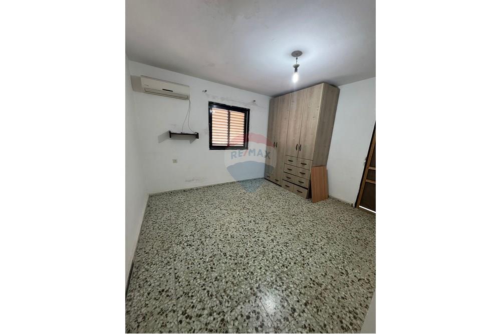 Apartment for Sale in Lod - Image 4