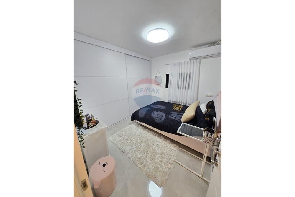 Apartment for Sale in Lod - Image 5