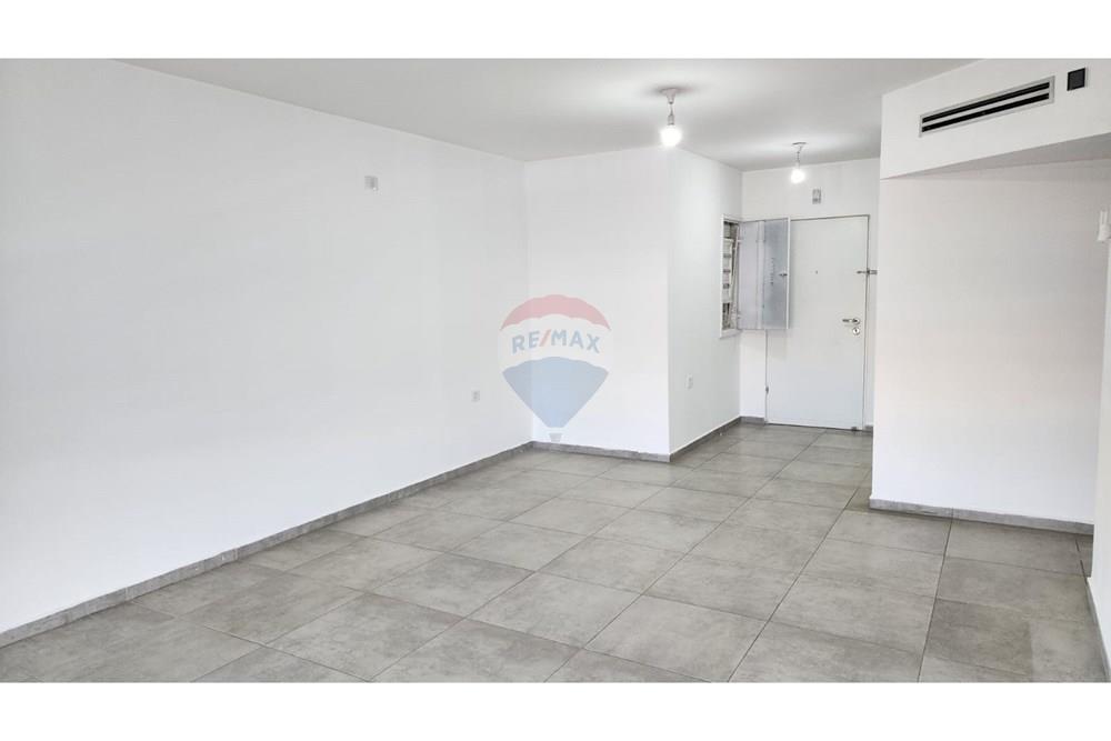 Apartment for Sale in חריש - Image 4