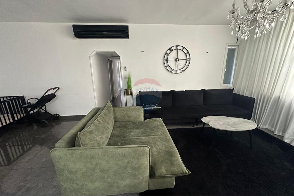 Apartment for Sale in Rishon LeZion - Image 2