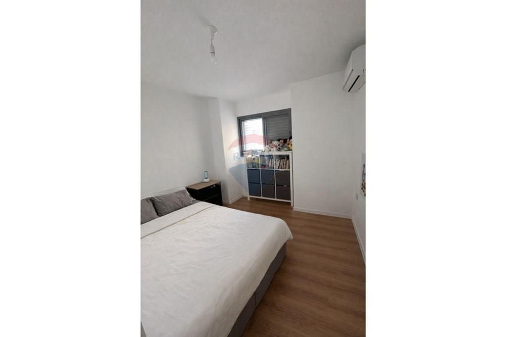 Apartment for Sale in Givat Shmuel - Image 2
