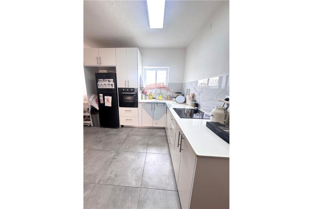 Apartment for Sale in קרית ביאליק - Image 5