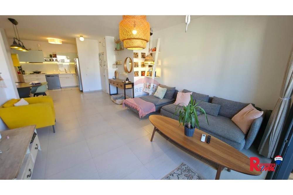 Apartment for Sale in Rishon LeZion - Image 2