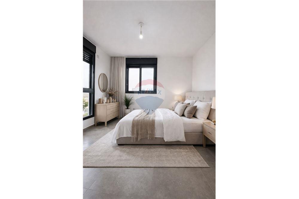 Apartment for Sale in אור עקיבא - Image 2