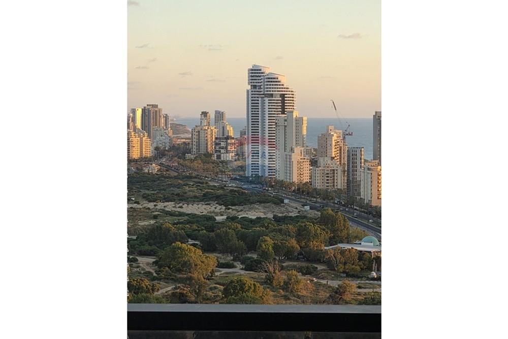 Apartment for Sale in Netanya - Image 2