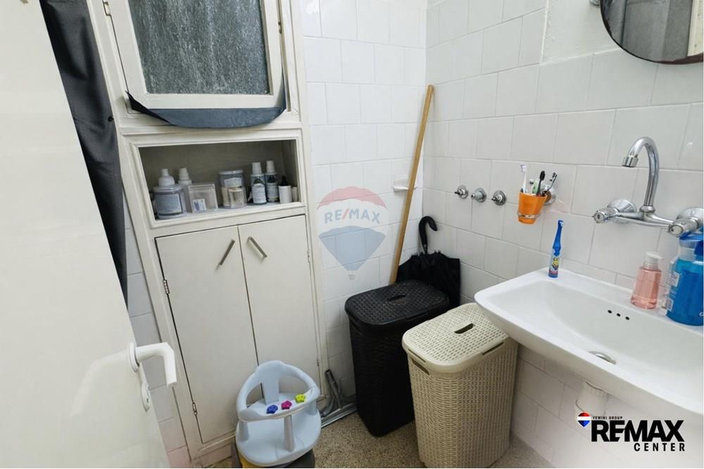 Apartment for Sale in Bat Yam - Image 5