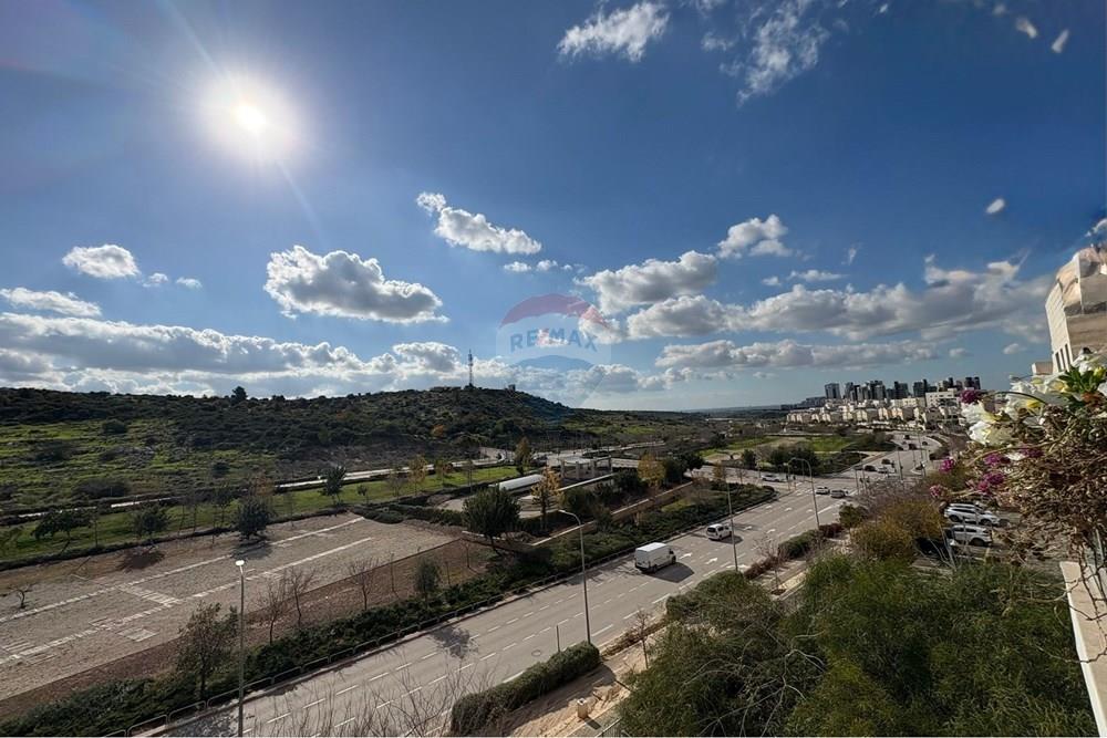 Apartment for Sale in Modi'in - Image 4