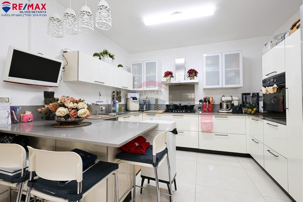 Apartment for Sale in Netanya - Image 1