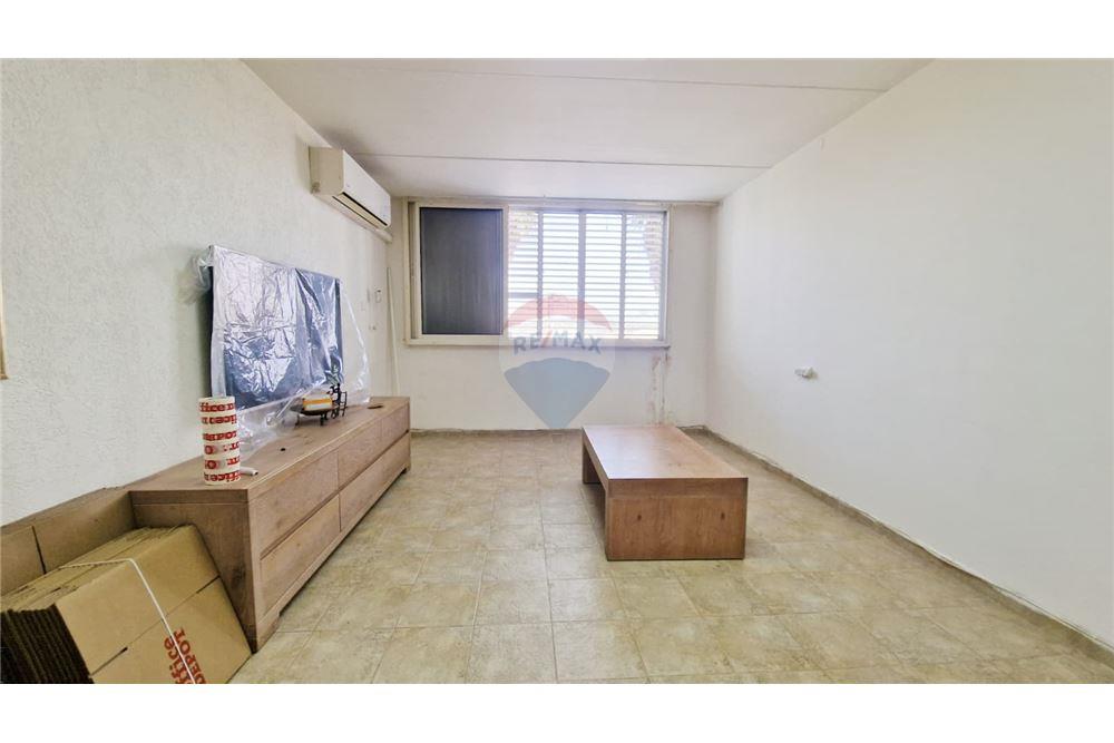 Apartment for Sale in קרית אתא - Image 1