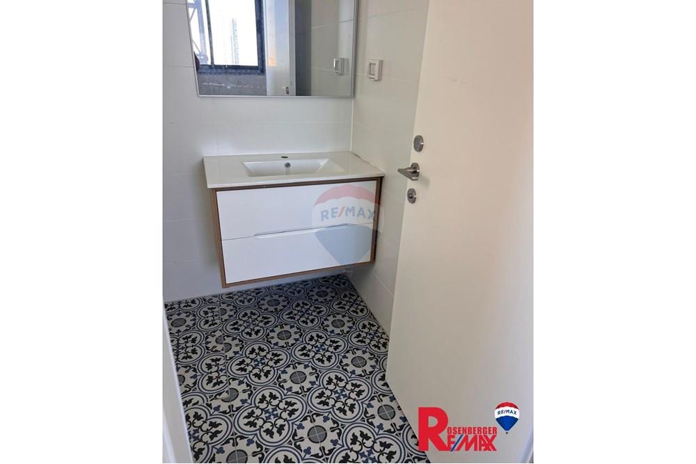 Apartment for Sale in Bat Yam - Image 7
