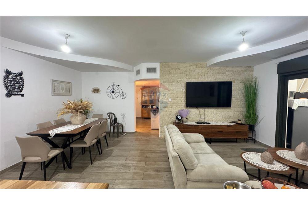 Apartment for Sale in Afula - Image 2