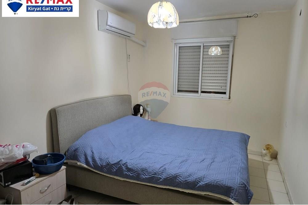 Apartment for Sale in קרית גת - Image 2