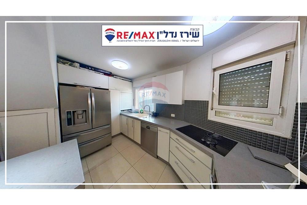 House for Sale in מבשרת ציון - Image 4