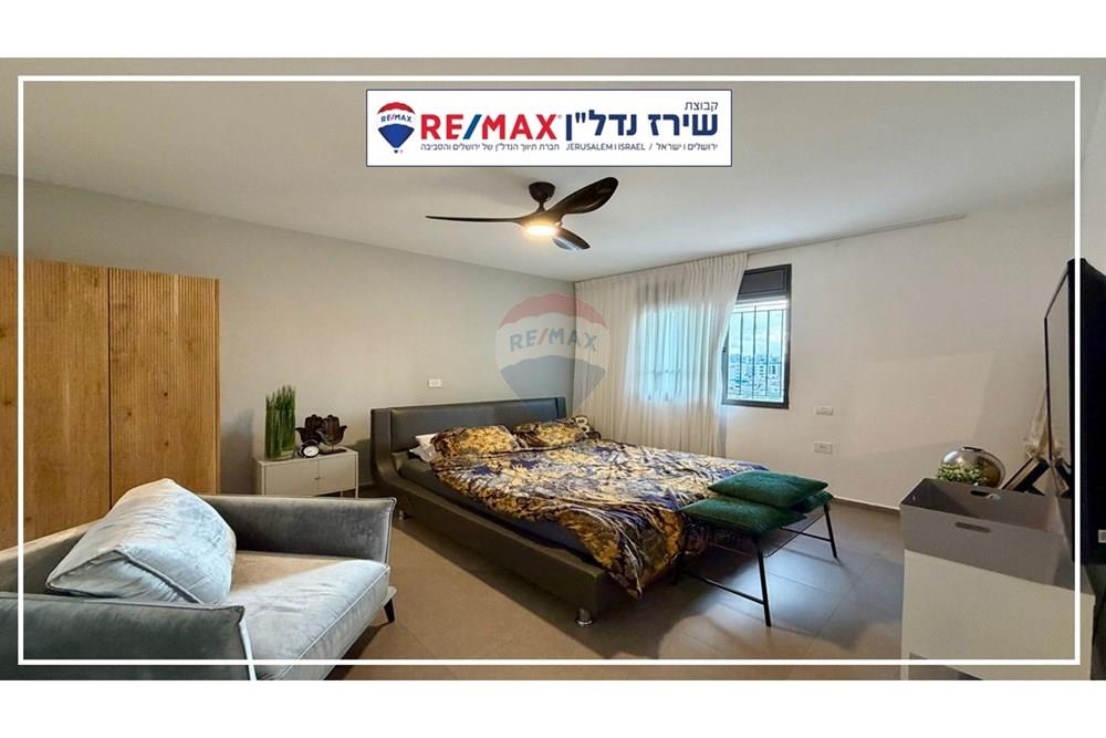 Apartment for Sale in מבשרת ציון - Image 7