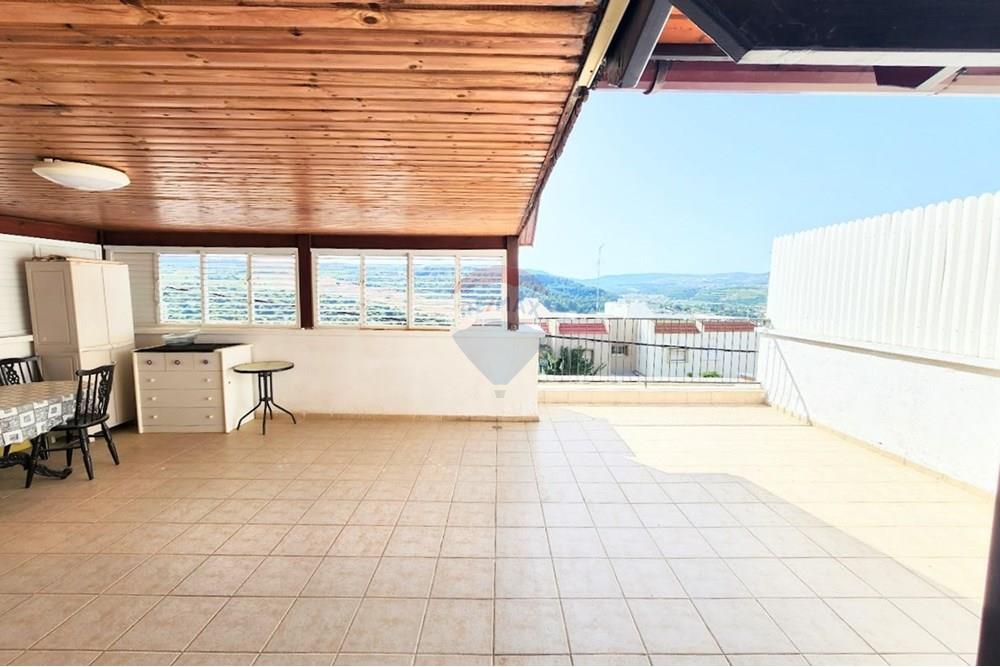 Apartment for Sale in מעלות - Image 5