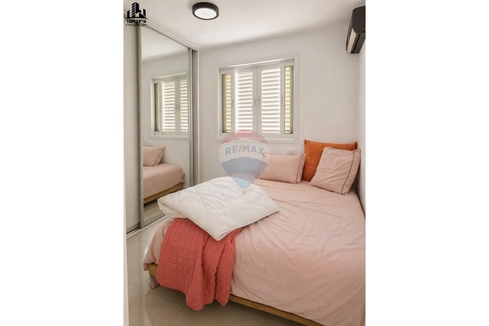Apartment for Sale in Tel Aviv - Image 4