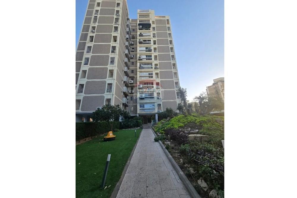 Apartment for Sale in Holon - Image 1