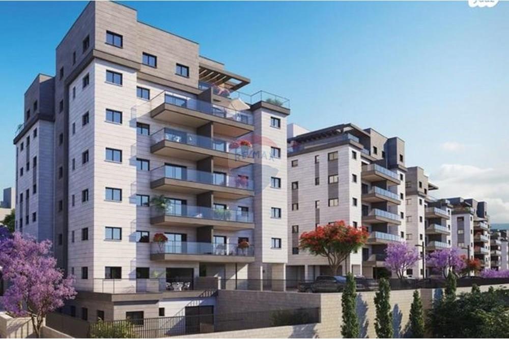 Apartment for Sale in חריש - Image 1