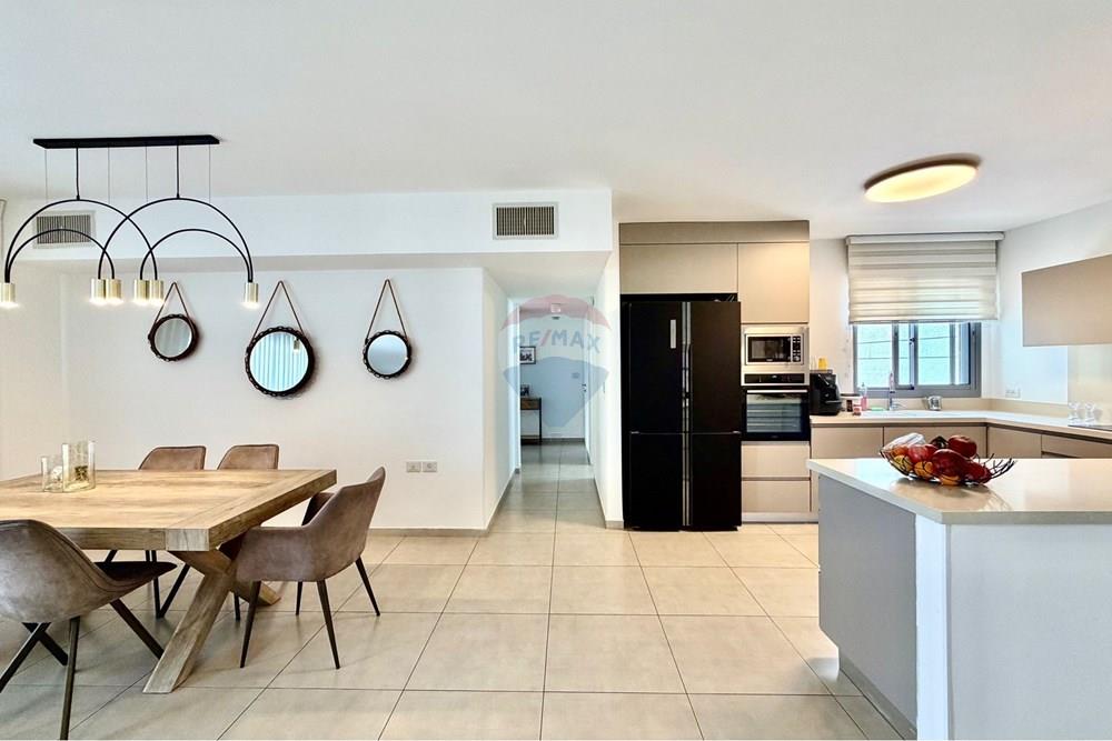 Apartment for Sale in Netanya - Image 4