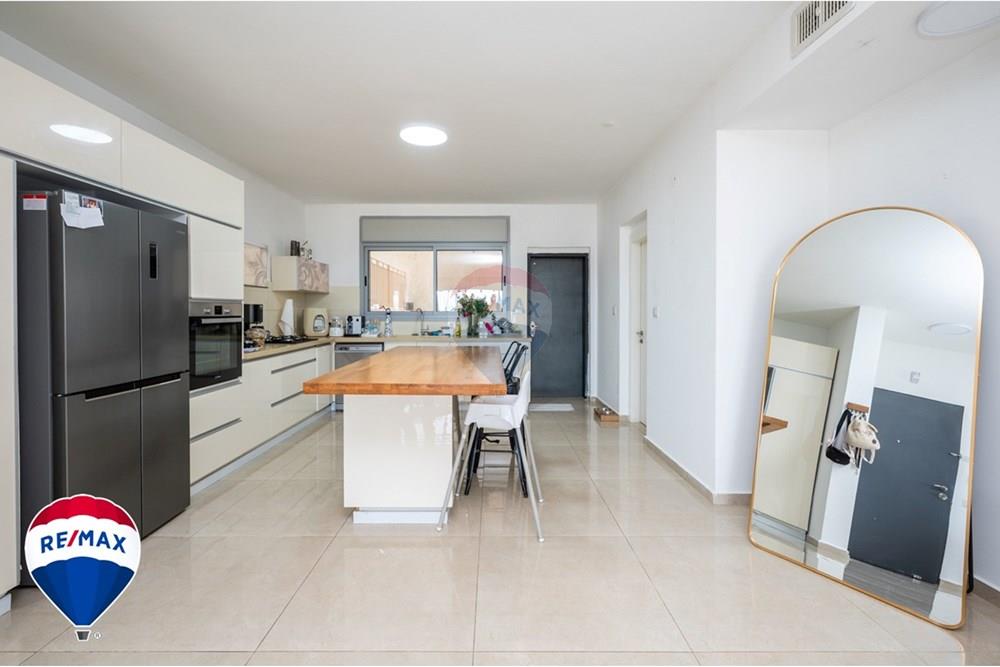 Apartment for Sale in Zichron Ya'akov - Image 5