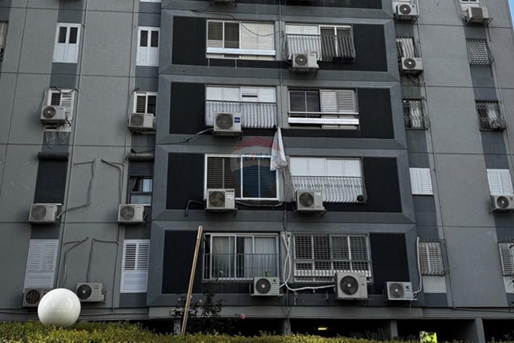 Apartment for Sale in Rishon LeZion - Image 2