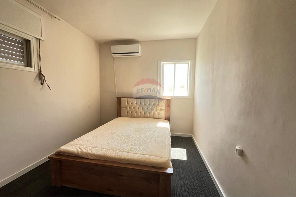 Apartment for Sale in מעלות - Image 4