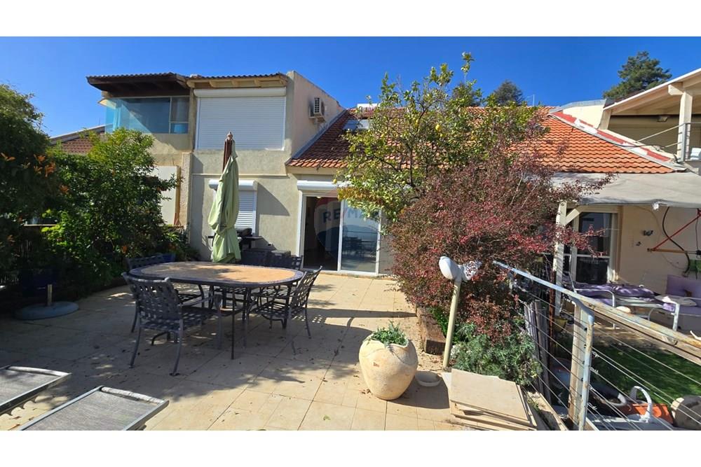 Apartment for Sale in Safed - Image 3