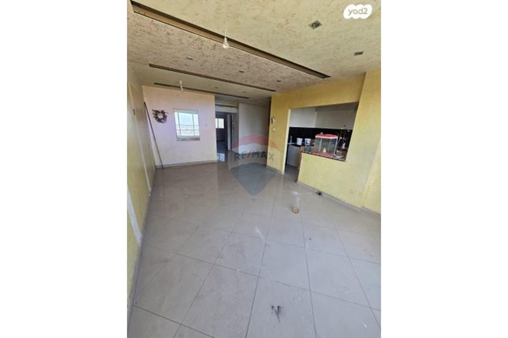 Apartment for Sale in Haifa - Image 4