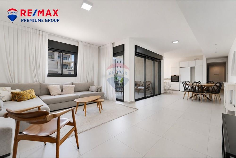 Apartment for Sale in שוהם - Image 1