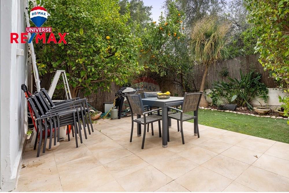 House for Sale in Rehovot - Image 4