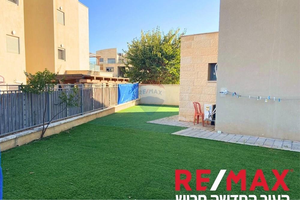 Apartment for Sale in חריש - Image 2
