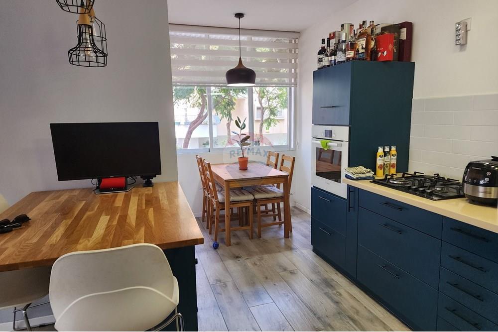 Apartment for Sale in Petah Tikva - Image 3