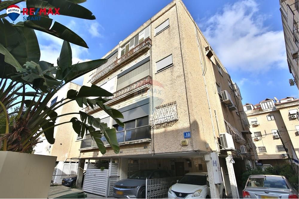 House for Sale in קרית חיים - Image 1