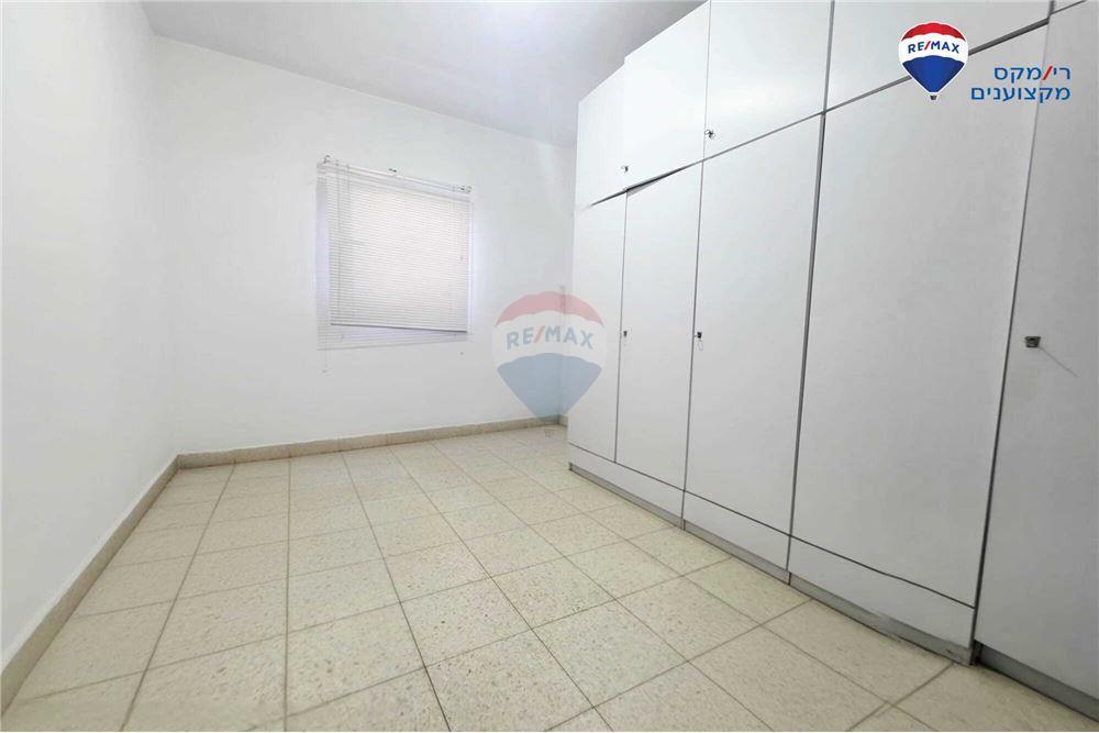 Apartment for Sale in Hadera - Image 7