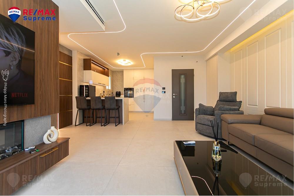 Apartment for Sale in נשר - Image 2
