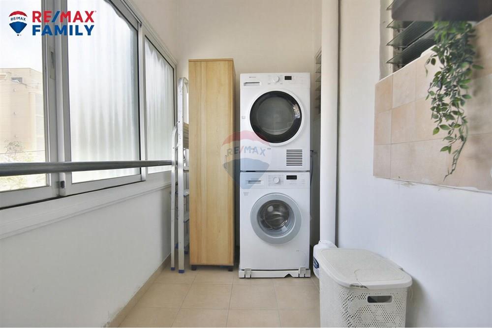 Apartment for Sale in קרית מוצקין - Image 6