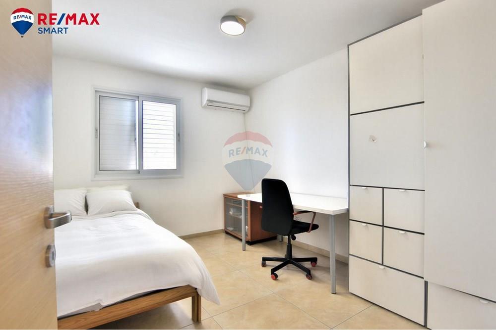 Apartment for Sale in Kiryat Yam - Image 6
