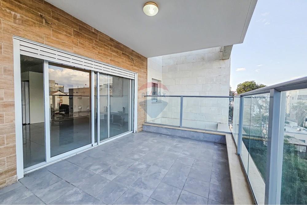 Apartment for Sale in קרית חיים - Image 5